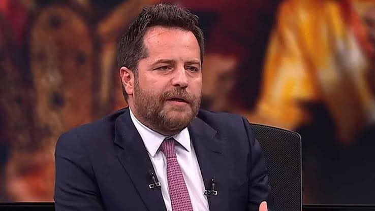 🚨RT AT, ATTIR!

Tolga Gani Zengin: Galatasaray Eski Yöneticisi Erdem Timur'un İstanbul Cumhuriyet Başsavcılığı tarafından açıklamasında belirtilen bağlantılı suçlar şu şekildedir:

6222 Madde 11: Şike ve teşvik primi
5549: Kara Para Aklama
7258: Yasa Dışı Bahis"