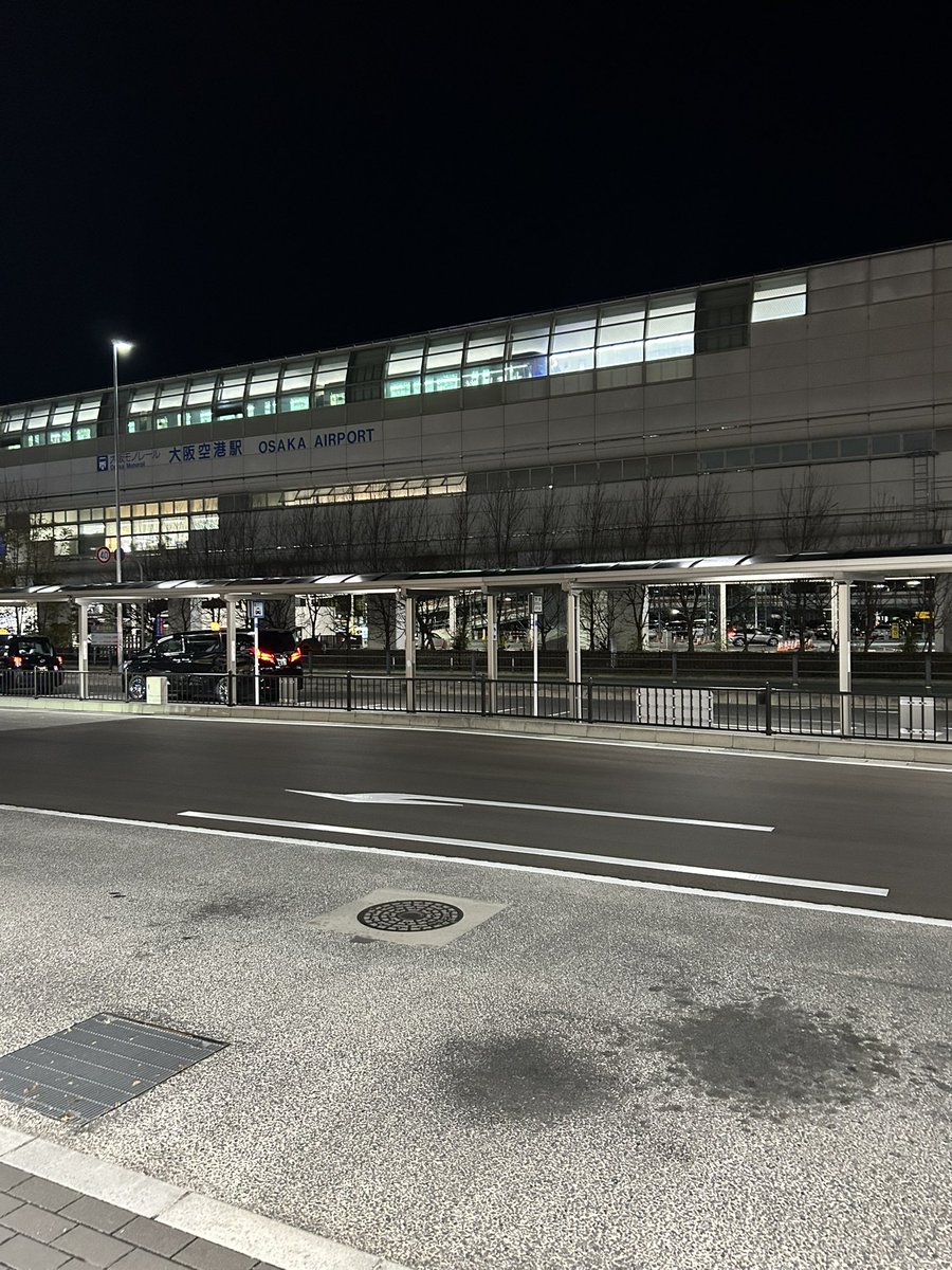 you_ntsy's tweet photo. 飛行機はえー https://t.co/O1l6PRenNd