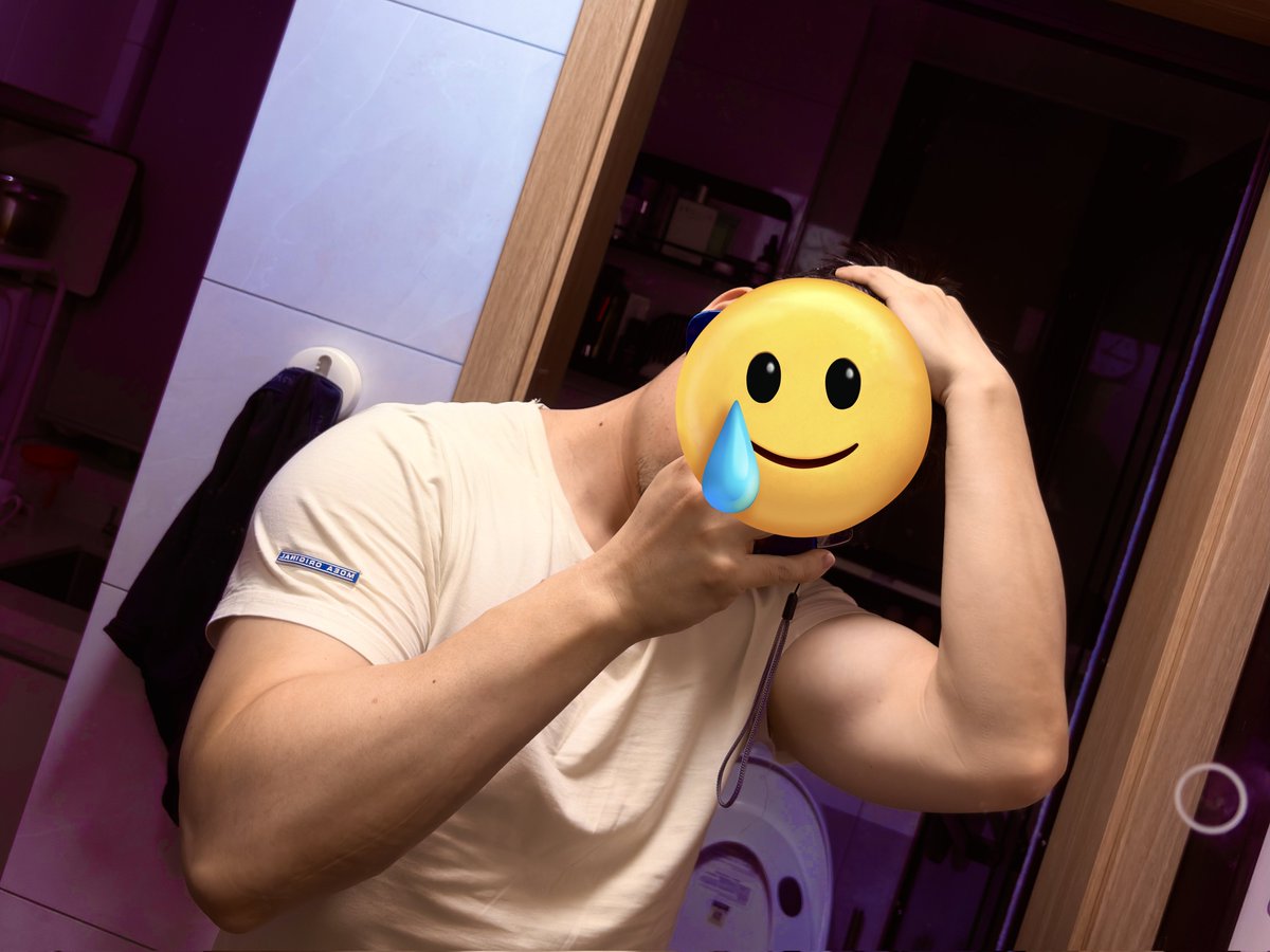 Magicduckling's tweet image. #打桩机 #年下攻 羡慕你们都有打桩机年下1的对象