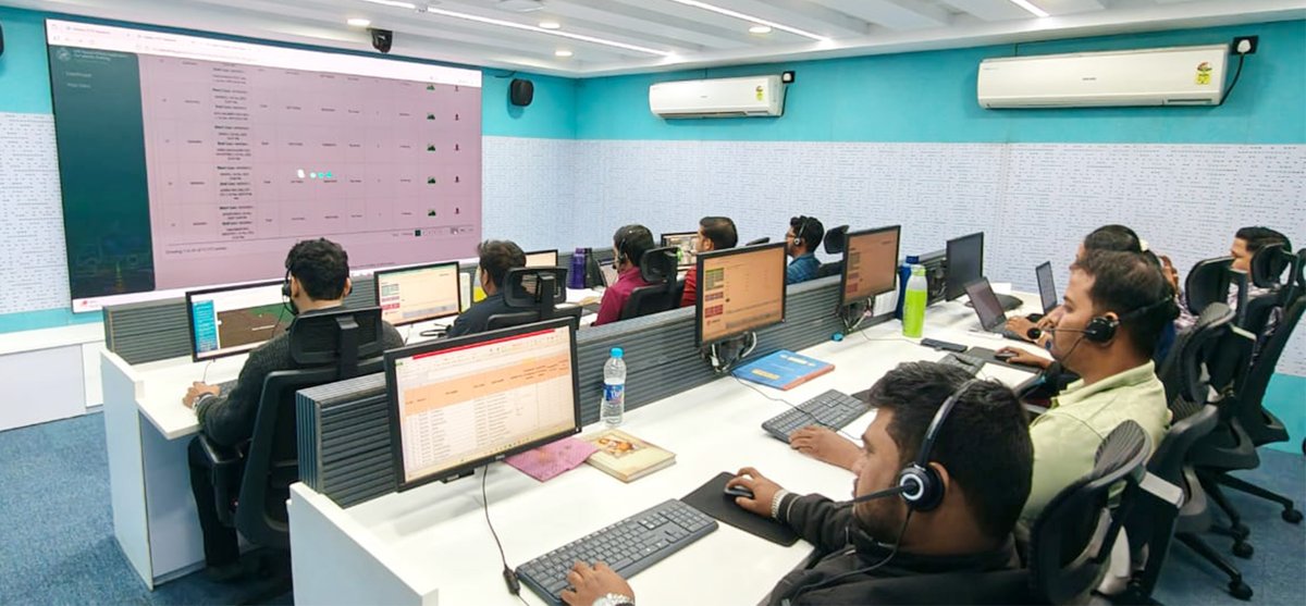 Food_Odisha's tweet image. ଓଡ଼ିଶାର ସାଧାରଣ ବଣ୍ଟନ ବ୍ୟବସ୍ଥା #PDS କୁ ଅଧିକ ସ୍ୱଚ୍ଛ ଓ ଦକ୍ଷ କରିବା ପାଇଁ ନିର୍ଦ୍ଦେଶ ନିୟନ୍ତ୍ରଣ ଏବଂ ଅଭିଜ୍ଞତା କେନ୍ଦ୍ର #CCEC ଏକ ଗୁରୁତ୍ୱପୂର୍ଣ୍ଣ ଭୂମିକା ଗ୍ରହଣ କରିଛି। ଏହା ହେଉଛି ରାଜ୍ୟର ଖାଦ୍ୟ, ଧାନ ଆନ୍ଦୋଳନ ପ୍ରଣାଳୀ ର ମୁଖ୍ୟ ସ୍ନାୟୁ କେନ୍ଦ୍ର ଯାନବାହନ ଟ୍ରାକିଂ ସିଷ୍ଟମ #VTS ଅଧୀନରେ କାର୍ଯ୍ୟ କରେ I