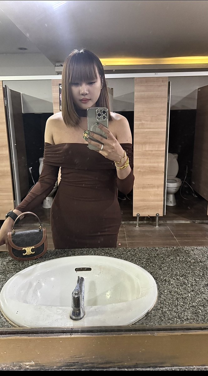 จันทร์จ้าว tweet media