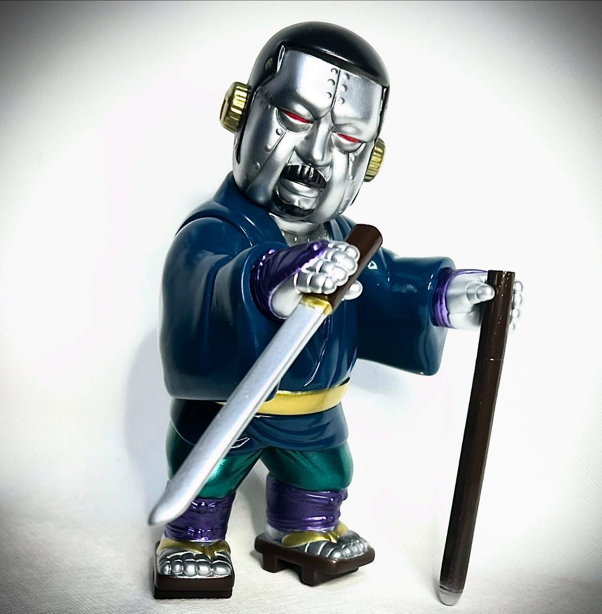 SAMURAI新品です。宜しくお願いします。 本日20時より今年最後の通信販売の抽選申し込みを行います。 新色と