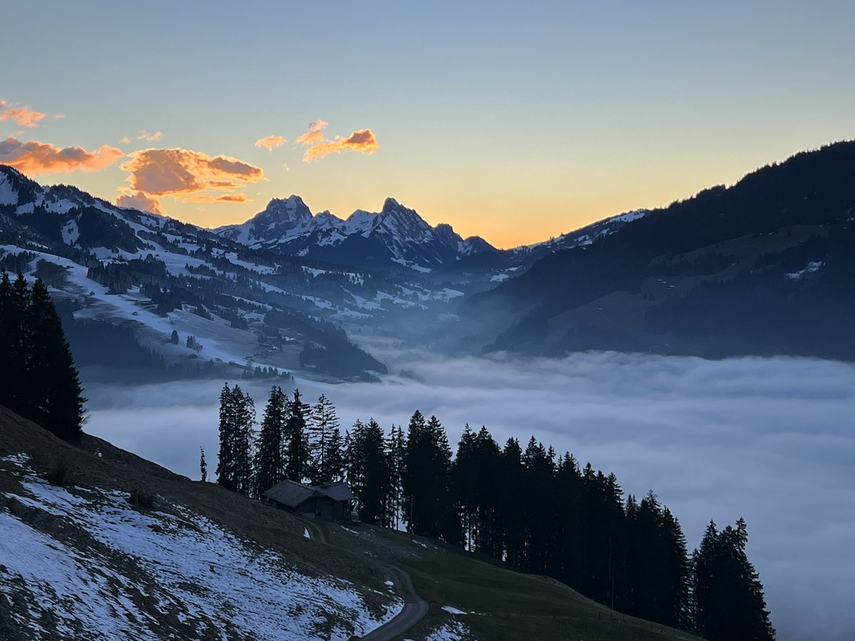 Not The End❣️😊🙏🏻 #hope #peace #inspiration #singersongwriter #songsofcomfort 🎧🎶📲✅fanlink.tv/not-the-end