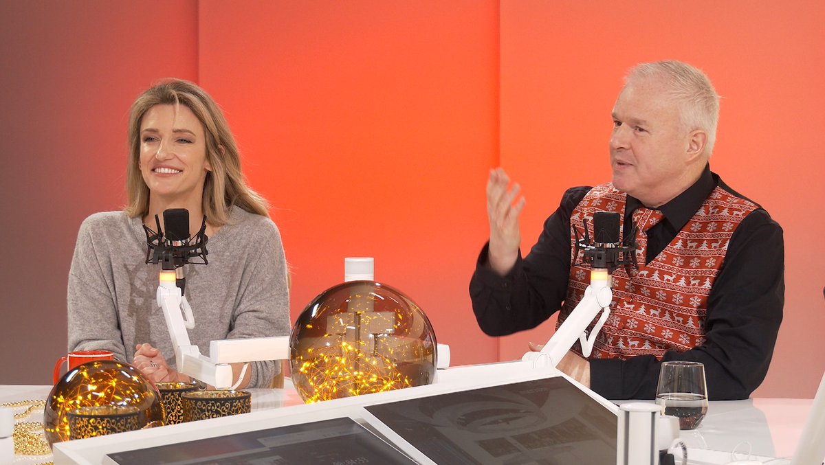 MENTtv's tweet image. MENT Het Jaaroverzicht met Marc Boon

5 afleveringen én 5 gasten:
Steffi Vertriest, Helmut Lotigiers, Dimitri Vantomme, Mark Tijsmans en Johnny Trash

Uitzending om 13u op MENT55
. 26/12 (dl1)
. 27/12 (dl2)
. 28/12  (dl3)
. 29/12 (dl4)
. 30/12 (dl5)

Heruitzending om 18u &amp;amp; 23u