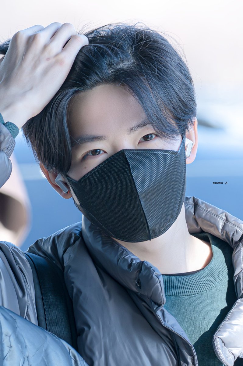 romance0099's tweet photo. 251226 준규 진짜 잘생김..😳😳 #준규 #JUNKYU #ジュンギュ https://t.co/NopXuSs2H9