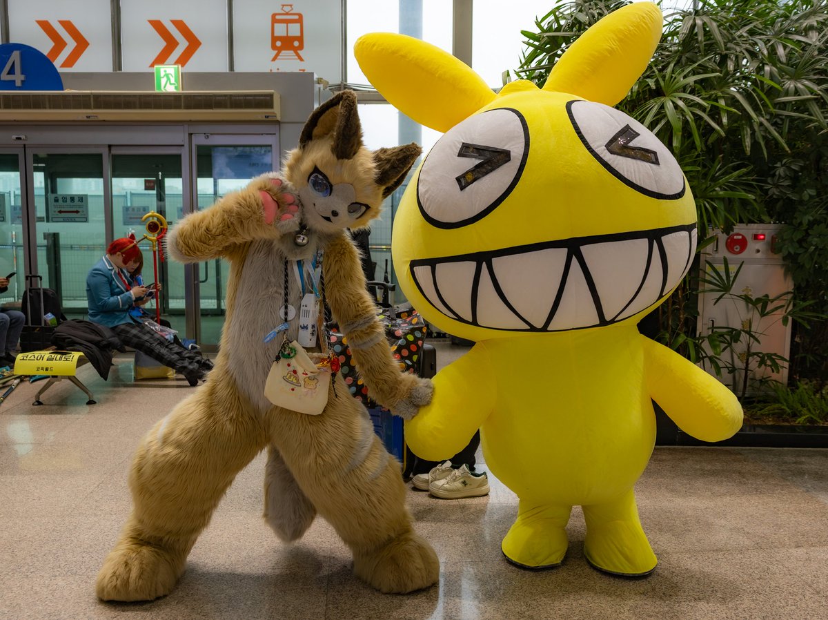 shellpwe's tweet image. #FursuitFriday #furry #着ぐるみ

한해동안 즐거운 시간을 보내셨나요? 저는 트친들 덕분에 즐거운 시간을 보내었답니다
 모두 새해도 건강하게 다치지말고 힘차게!
 트친들 사랑해! 뽀뽀쪽! 

📸 : @Kylier_K