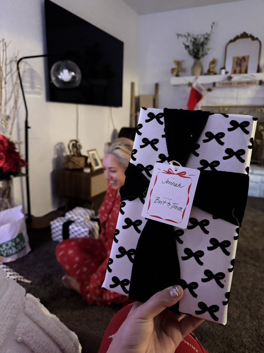 Jennah Lane tweet media