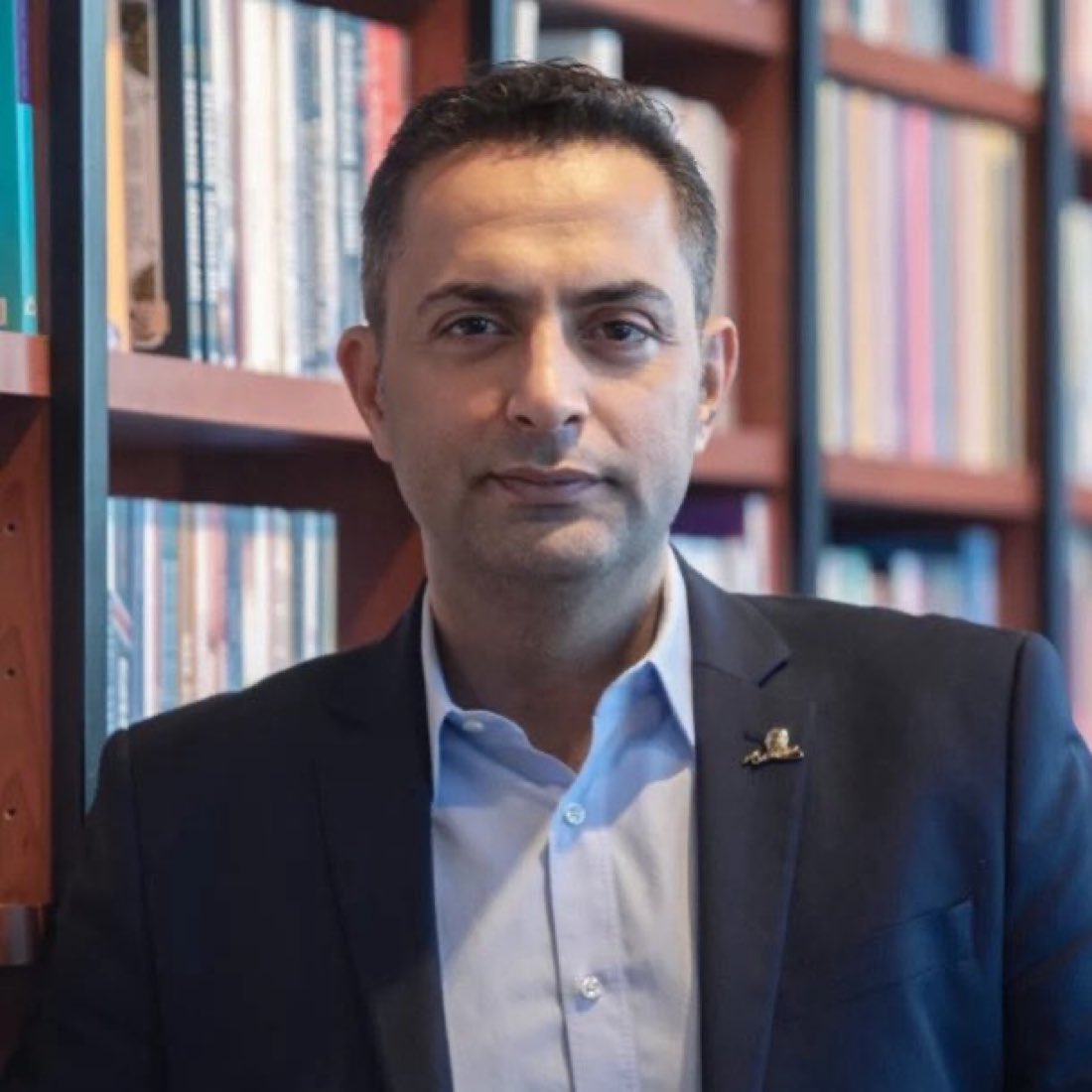 Aktif Türkiye'nin en büyük gazetecisi <a href="/muratagirel/">Murat AĞIREL</a>'dir. Bu pislikleri ortaya çıkaran kendisidir teşekkür ederiz.