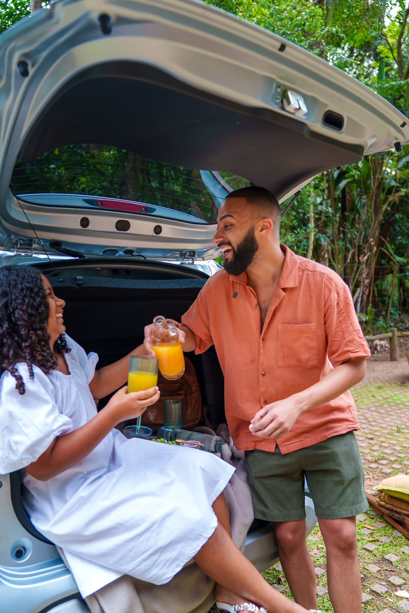 Suzuki_ZA's tweet photo. Picnics from the boot > picnics on the ground. 💪 That’s #BulaBootSummer.

📸: joshua.jacobs.988

#SuzukiSA https://t.co/JbqfxjjHYl