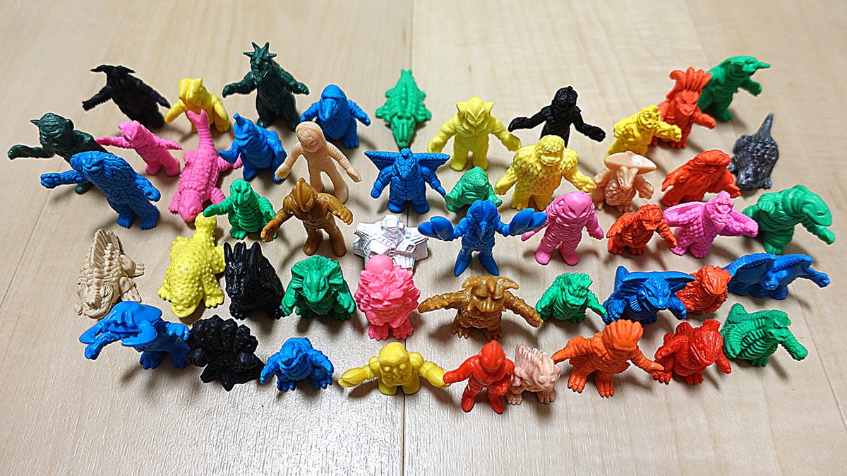 tsuburayaprod 怪獣消しゴムです。 子供の頃からずっと集めています