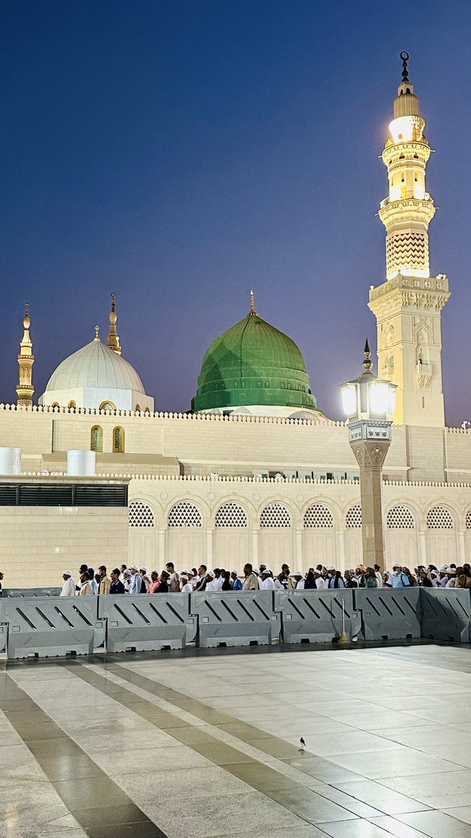 sabauddin's tweet photo. @sukkaryeater @theholymosques Beautiful Jumma https://t.co/pfJQ6s3S4U