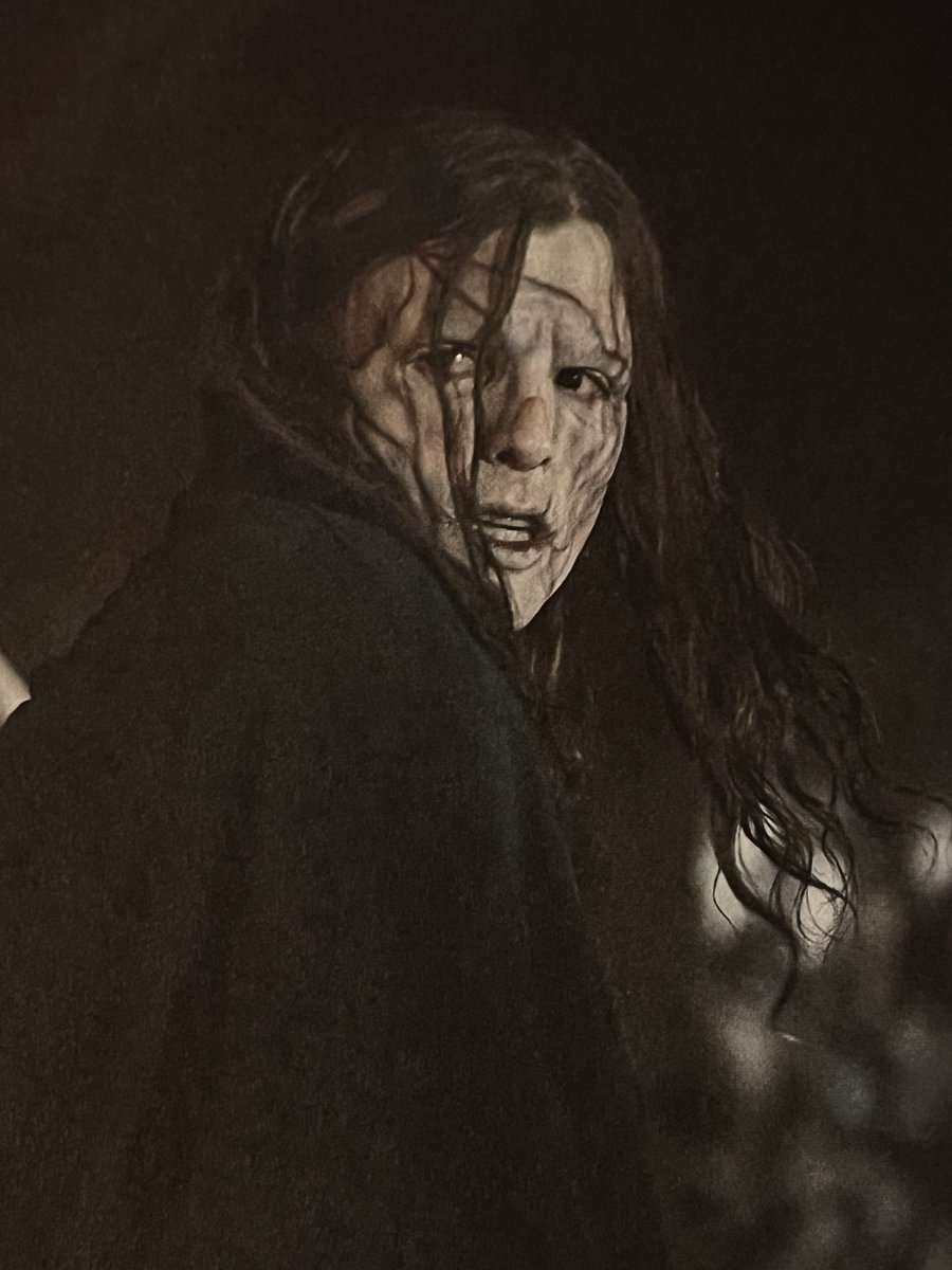 neon_heartbeat's tweet photo. More photos from the screenplay (plus a better one of the creatures dramatic hair flip turn) https://t.co/XY3pXOpB5C