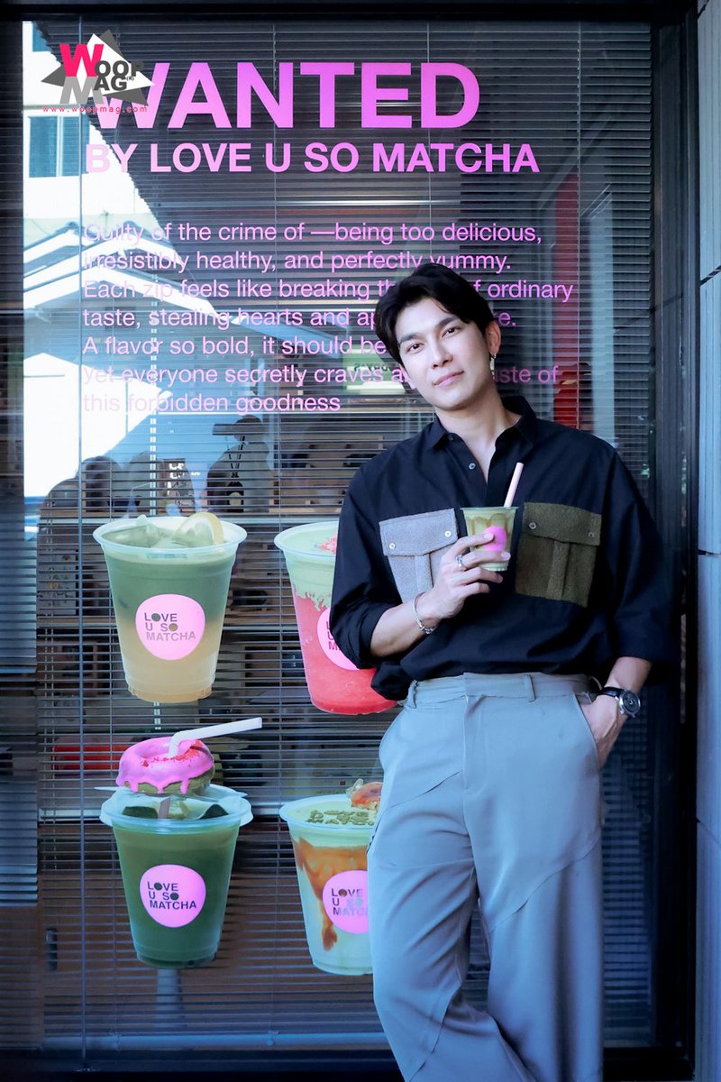 WOOPMAG_Story's tweet image. เจ้าของร้านหล่อบอกต่อ 🥰 “มิว ศุภศิษฏ์” ในงานเปิดตัวซิงเกิลใหม่ "MISS ESME" ที่ Love U So MATCHA สาขา สุขุมวิท49 🍵✨

MEW MISSESME OUT NOW
#MewSuppasit #มิวศุภศิษฏ์ 
#MissEsme
#MissEsmePromo