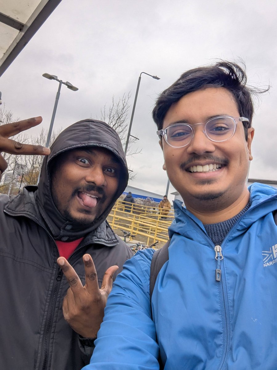 Akash 🇬🇧/🇮🇳 tweet media