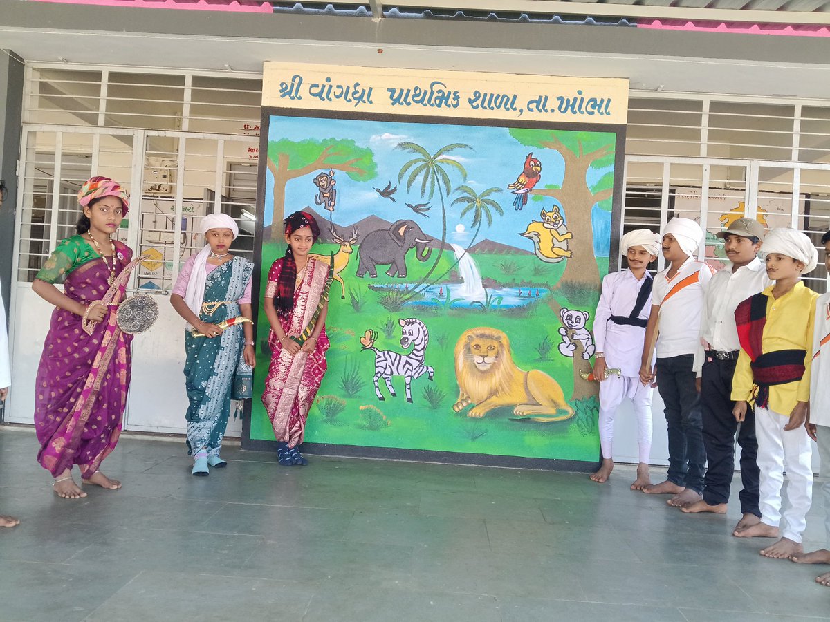 school_shr80031's tweet photo. "વીર બાળ દિવસ" અંતર્ગત બાળકો દ્વારા વિવિધ વેશભૂષા રજૂ કરવામાં આવી...
વિવિધ વેશભૂષા,અદભૂત આત્મવિશ્વાસ
અને નાનકડાં વીરોથી સજ્જ અમારી પ્રાથમિક શાળા... 🇮🇳✨ https://t.co/huoZD2F8Iw