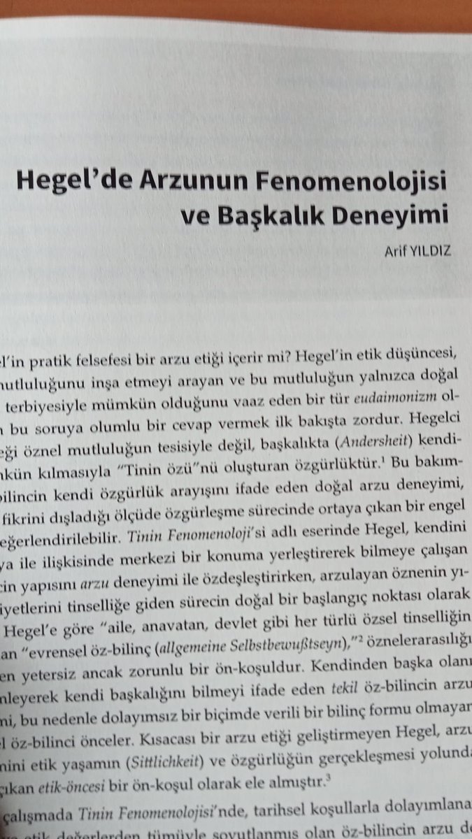“Filozoflarla Etik Problemler”Demet Hocamın <a href="/Demettasdelen/">Demet Kurtoğlu Taşdelen devinen felsefe</a> titiz editörlüğünde Çizgi Kitabevi Yayınları’ndan yayımlandı. Hegel’in Fenomenolojisi’nde öz-bilincin arzu deneyiminin içerdiği illüzyonların mantıksal yapısını tartıştığım makalemi bu kıymetli çalışmada bulabilirsiniz.