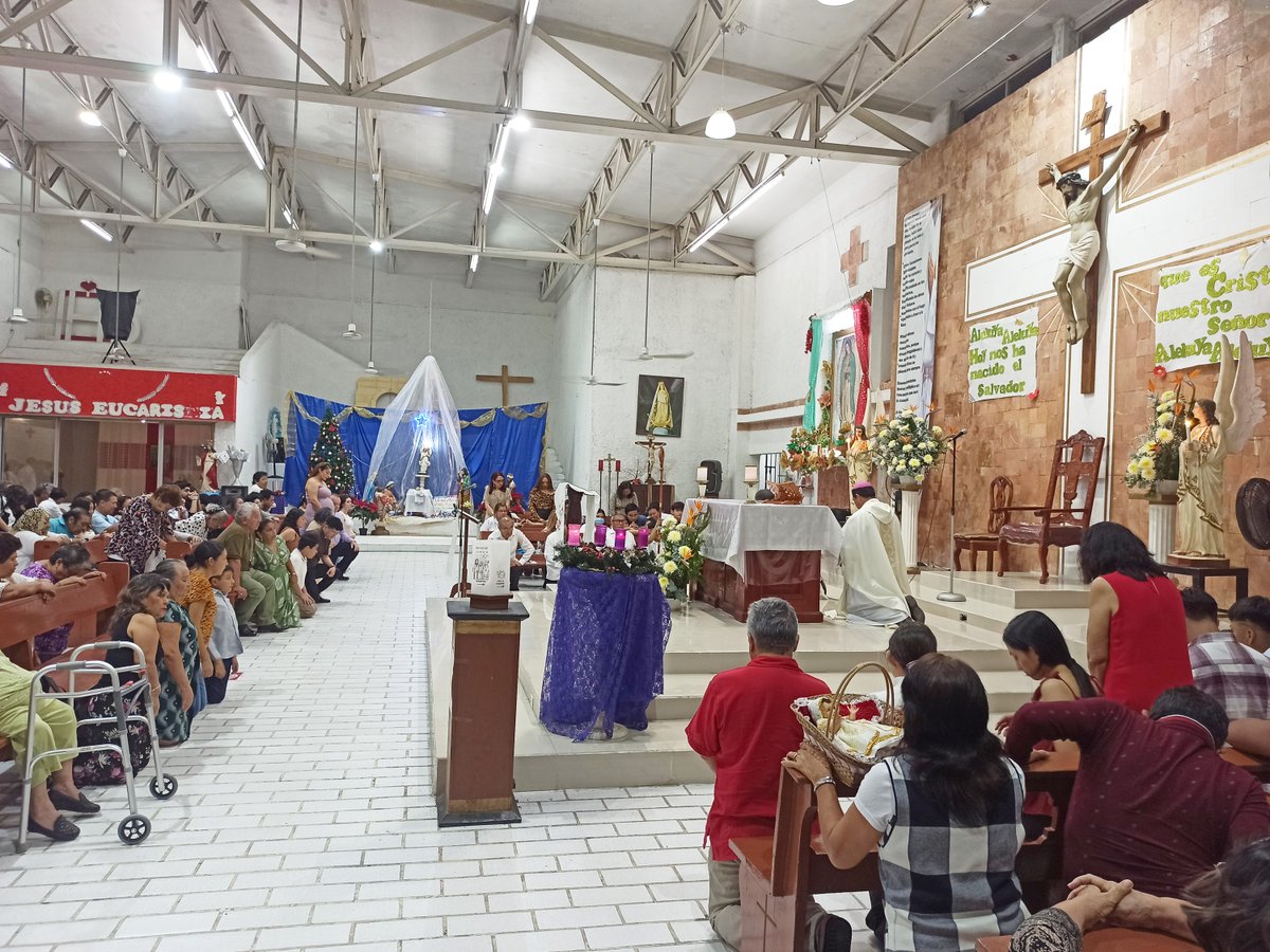 KofC17543's tweet image. Unidos en comunidad participamos en la Santa Misa de la Solemnidad de la Navidad del Señor, presidida por Mons. Mario Medina Balam, Obispo Auxiliar de Yucatán, en la Parroquia de Cristo Obrero. Dic 24, 2025.

@KofC #KnightsofColumbus #CaballerosdeColón