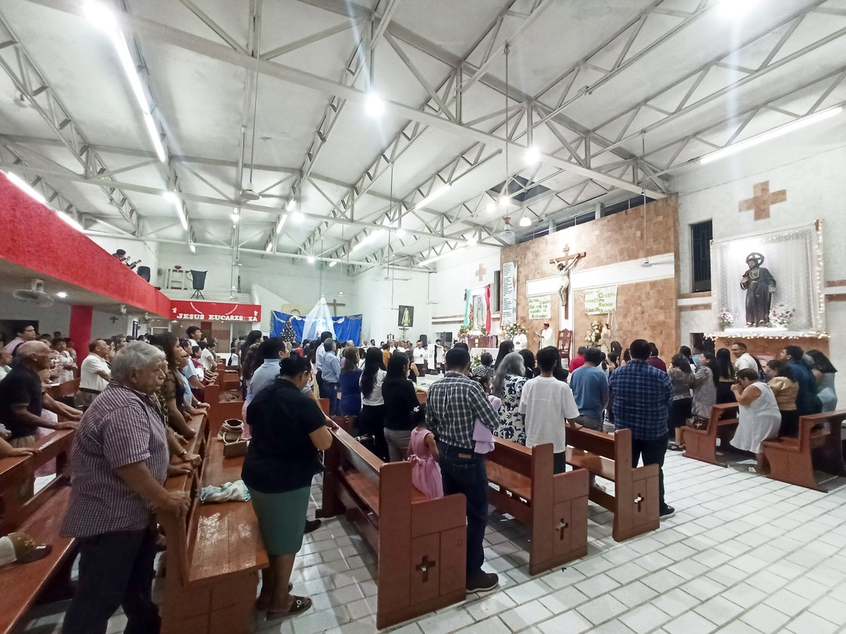 KofC17543's tweet image. Unidos en comunidad participamos en la Santa Misa de la Solemnidad de la Navidad del Señor, presidida por Mons. Mario Medina Balam, Obispo Auxiliar de Yucatán, en la Parroquia de Cristo Obrero. Dic 24, 2025.

@KofC #KnightsofColumbus #CaballerosdeColón
