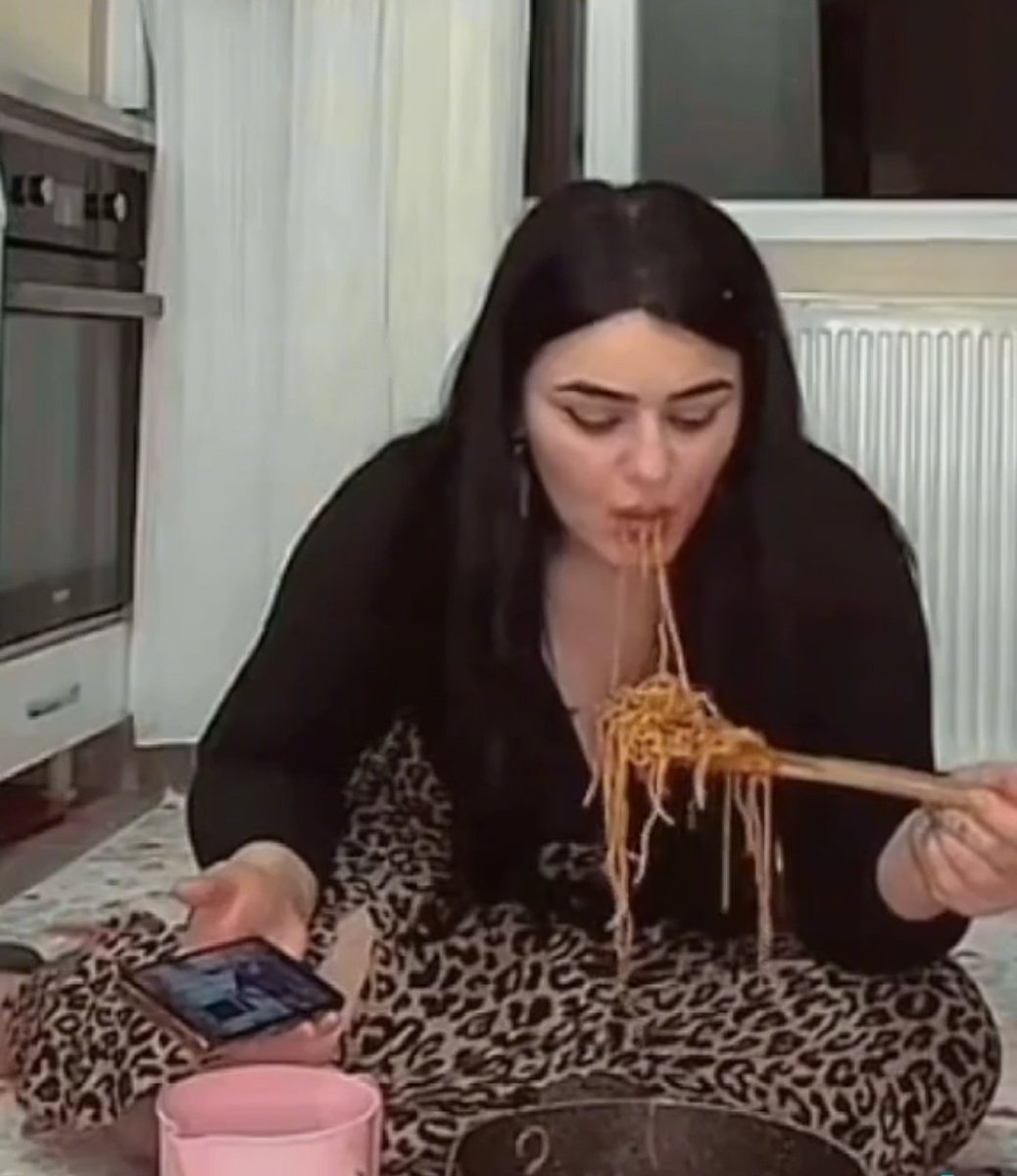 shane ve yuna yan tarafta ankastre krizi gecirirken ilya