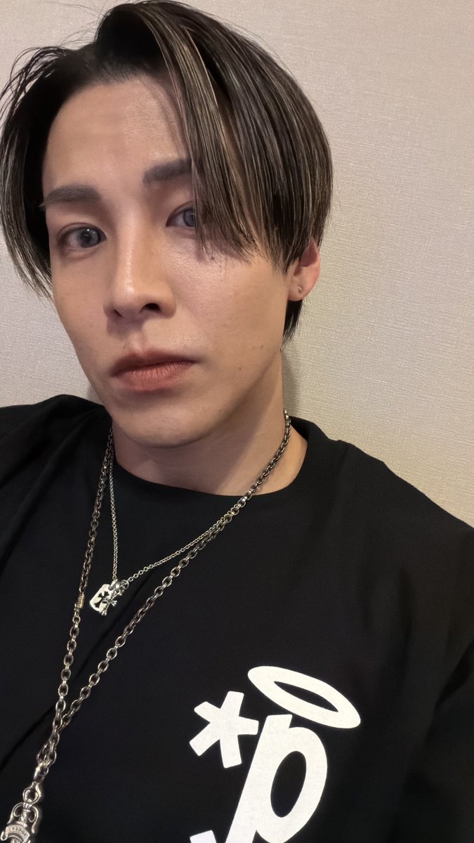 RIKU1994810's tweet image. BREAK IT DOWN！！
いかがでしたか！？🔥🔥

#Mステ
#新曲初披露
#MV振りのカラコン