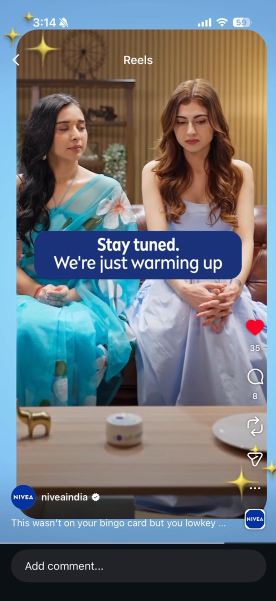 Linaaav98's tweet photo. #Tarana with Nivea?!! 😍😍😍😍 #FarrhanaBhatt #TanyaMittal https://t.co/wK2DY5yB6l