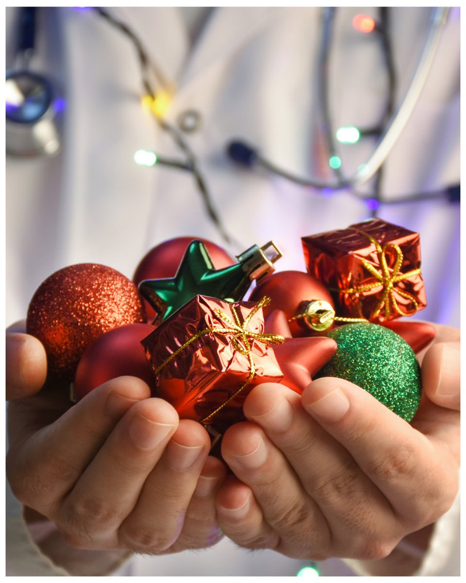 Día 26: seguimos disfrutando… pero escuchando al cuerpo 😉

Consejos para recuperar el equilibrio:

💧 Mucha agua
🥦 Verduras en tu próximo plato
🚶‍♀️ Paseo ligero
😴 Buen descanso esta noche

Tu salud también forma parte de tu Navidad 💙

#Salus #NavidadSaludable #Bienestar