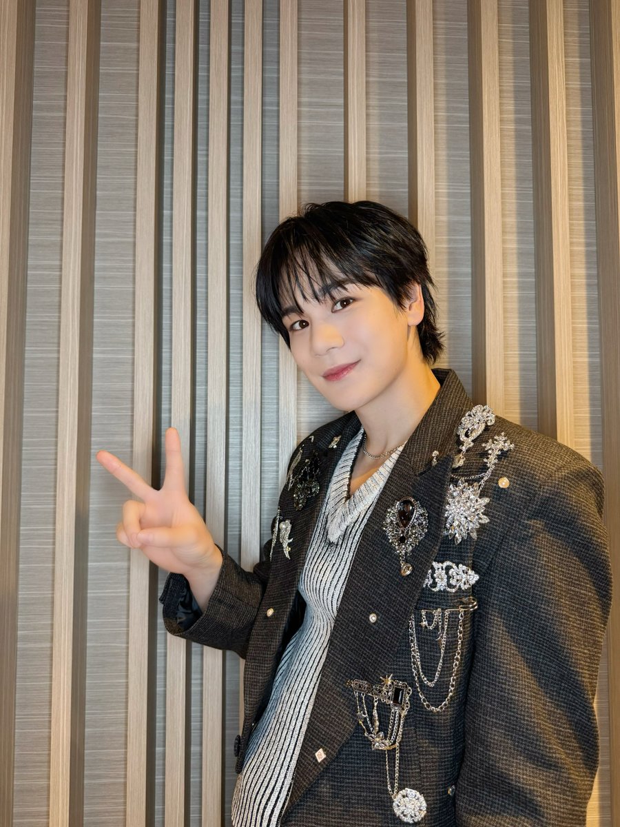 2025.12.26
📸 ミュージックステーション SUPER LIVE 2025

#豆原一成 
#MAME

🐶Profile
cloud.jo1.jp/feature/profil…
🎻 'BE CLASSIC' MV
youtu.be/PjhdKY0hyCA
🎼 'BE CLASSIC' Streaming
lnk.to/jo1_beclassic

#JO1
#Mステ #MステSUPERLIVE