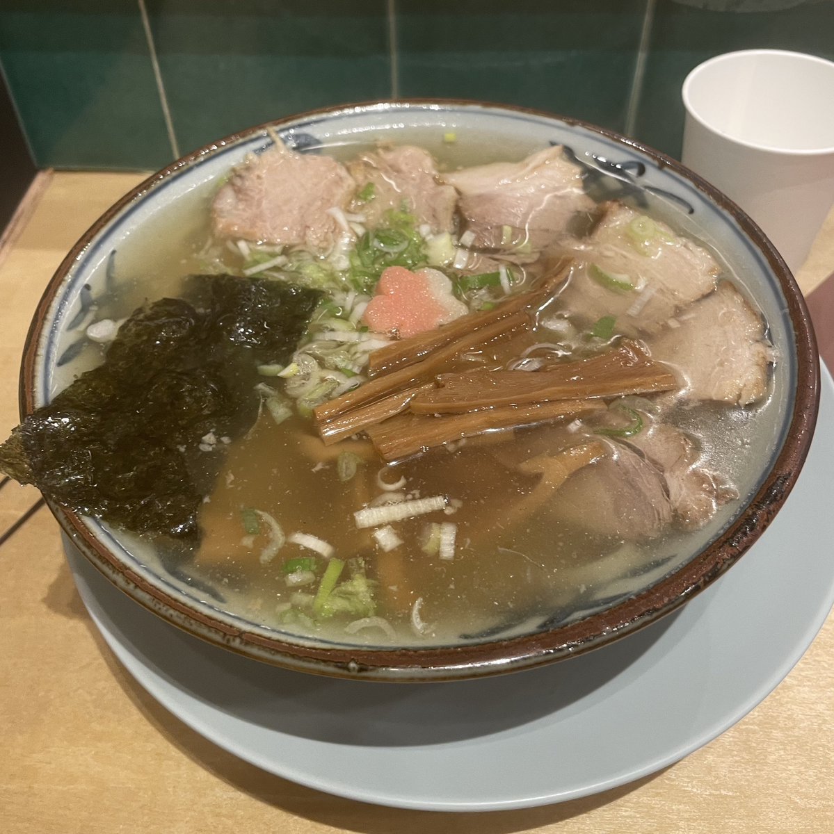 凍えた心身に染みる味🍜

さすがにちょっと落ち込みましたが気を取り直してまたがんばります🔥
とりあえずこの垢メインにしてまたラーメンや体型維持記録(戒め)など上げていこうと思います🙂‍↕️