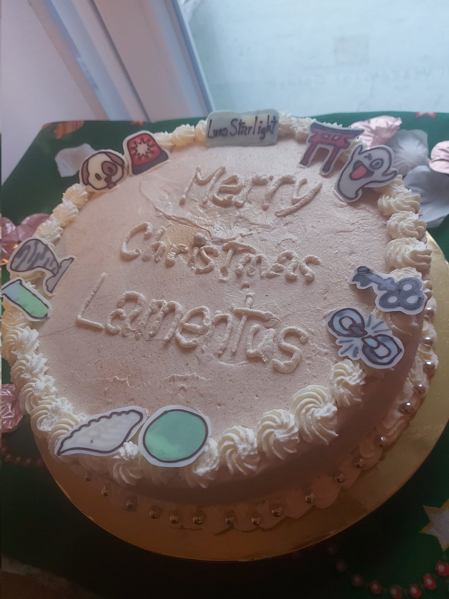 Luna_Starlight2's tweet photo. Merry Christmas, Lamentus 🎄
I made this cake myself as a small thank you.
Since you’re a new group, I wanted to include you in my Christmas gift as well 💚
Wishing you a wonderful journey ahead 💫 
#Caenvas #Katagallery #LockArt #EliasDrawborne  #ARTkariel https://t.co/uWVYnJ1hPA