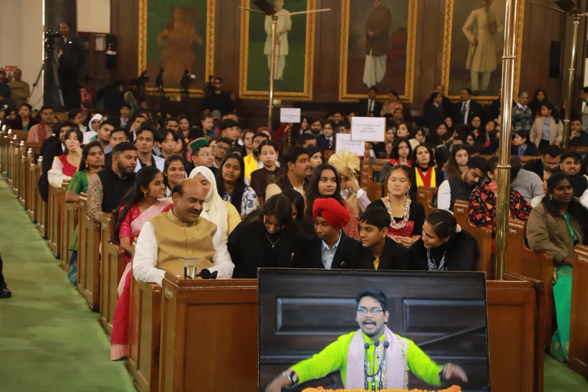 schooledu_pb's tweet photo. One step forward in national exposure!  
Sahajpreet Singh, student of GHS Raipur, Rupnagar, had the rare honour of sitting alongside Hon’ble Speaker Shri Om Birla Ji in the Parliament House during the “Know Your Leader” programme. 
Grateful to @EduMinOfIndia for this opportunity. https://t.co/qWXlUNxLHz