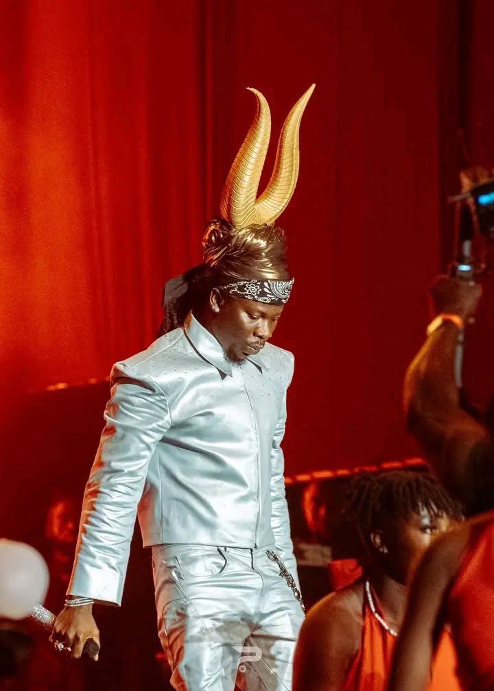 𝐉 𝐀 𝐘 𝐒 𝐓 𝐄 𝐑 𝐋 𝐈 𝐍 𝐆 tweet media