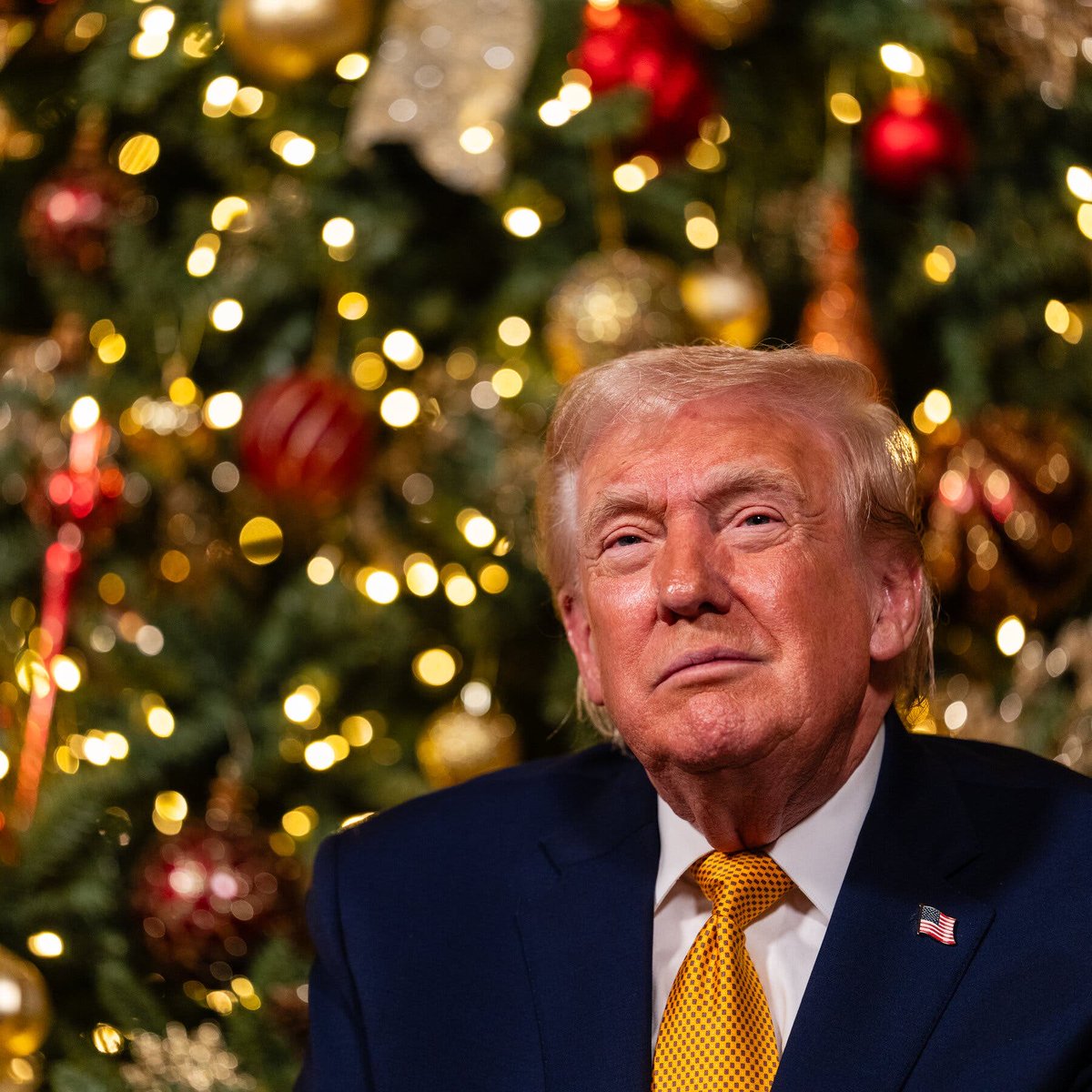 美国战争部时刻准备着，所以ISIS今晚——圣诞节这天——就领教到了，”他补充道。“更多消息即将到来……”  尼日利亚外交部发言人基米比·埃比恩法在一篇帖子中表示，“对尼日利亚境内恐怖分子目标的精确打击是与尼日利亚政府协调进行的。”  “任何形式的恐怖主义暴力——无论是针对基督 ..., image size:1200x1200