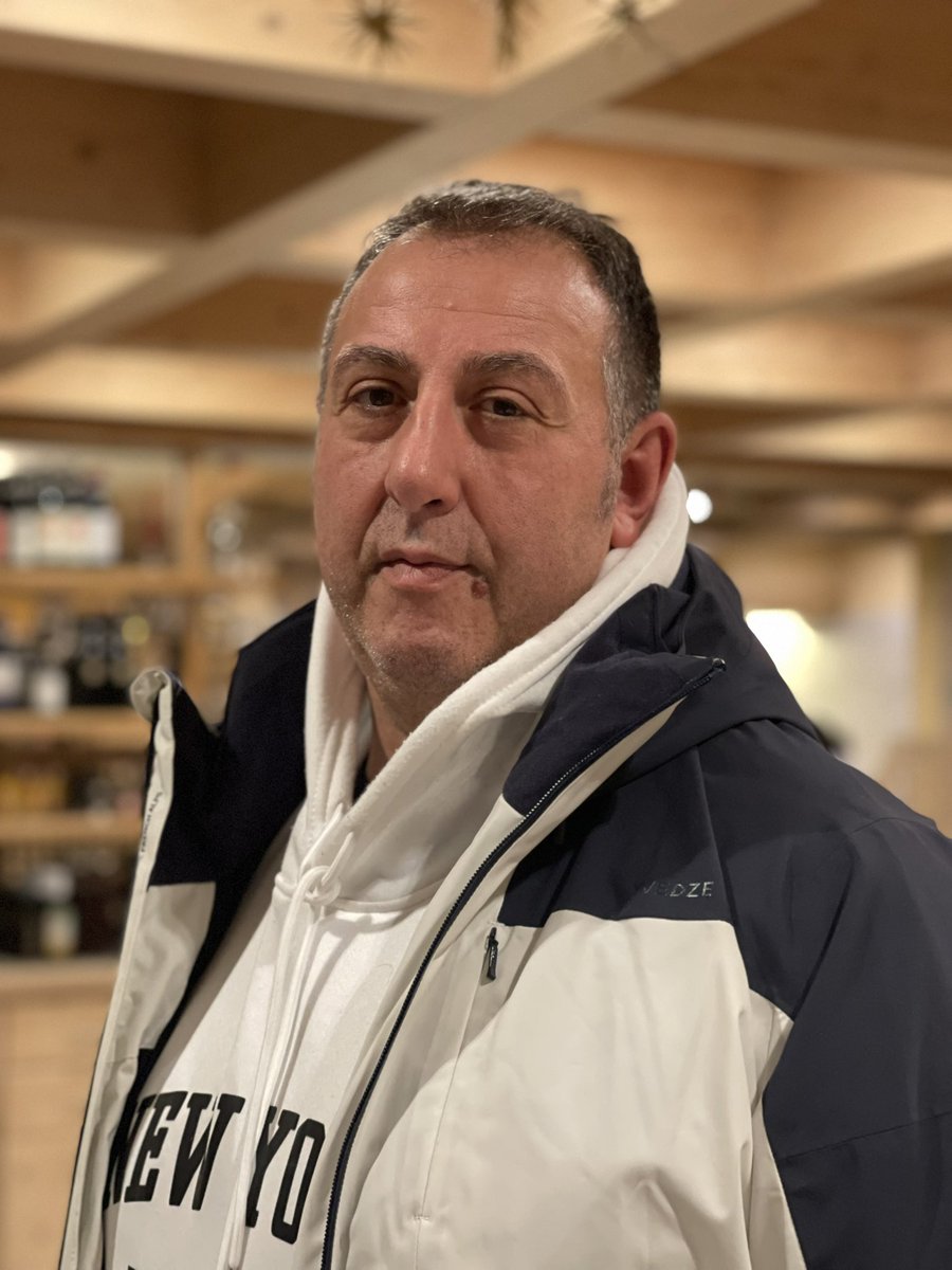 🎄❄️ Christmas in Livigno: sparkling snow, festive lights, and that magical atmosphere that warms the heart.
From here, we wish everyone a Merry Christmas filled with peace, joy, and special moments ✨🎅