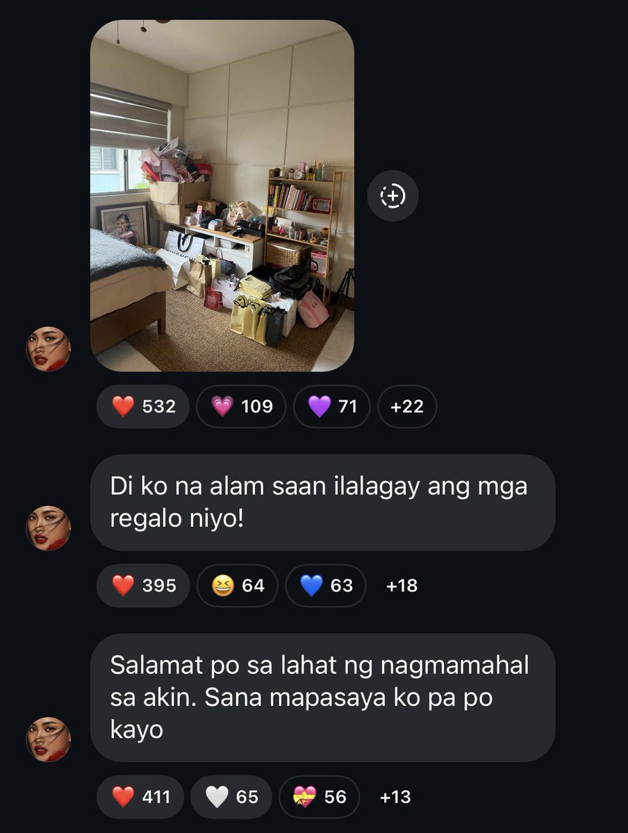 Ang cute lang na LAHAT ng gifts ng fans kay shuvee is nakalagay sa kwarto nya at hanggang ngayon yung iba is hindi parin nya nao-open dahil na rin sa araw araw na may ganap sya, at may sintra pa nga hahahaha