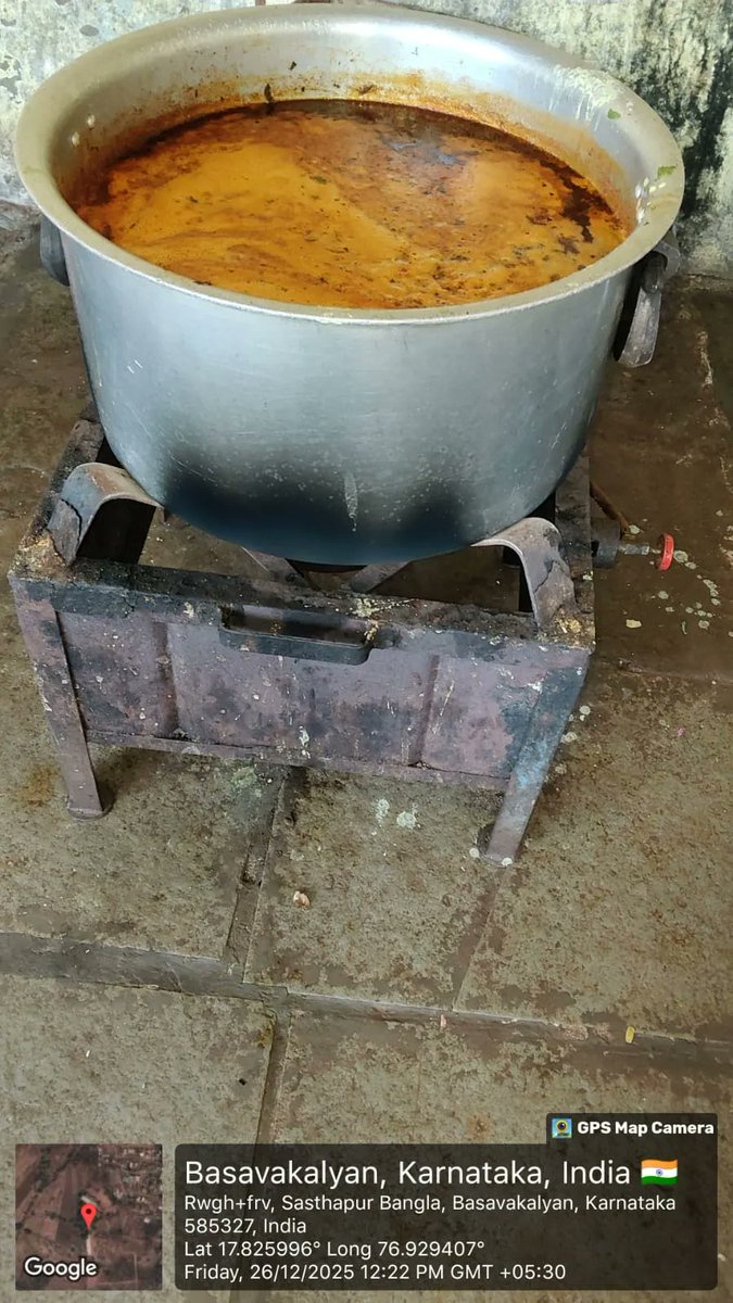 MdrsBc's tweet photo. Lunch  #SocialAudit_SWDMeals #SocialWelfare_Karnataka https://t.co/P98Uap1kVy