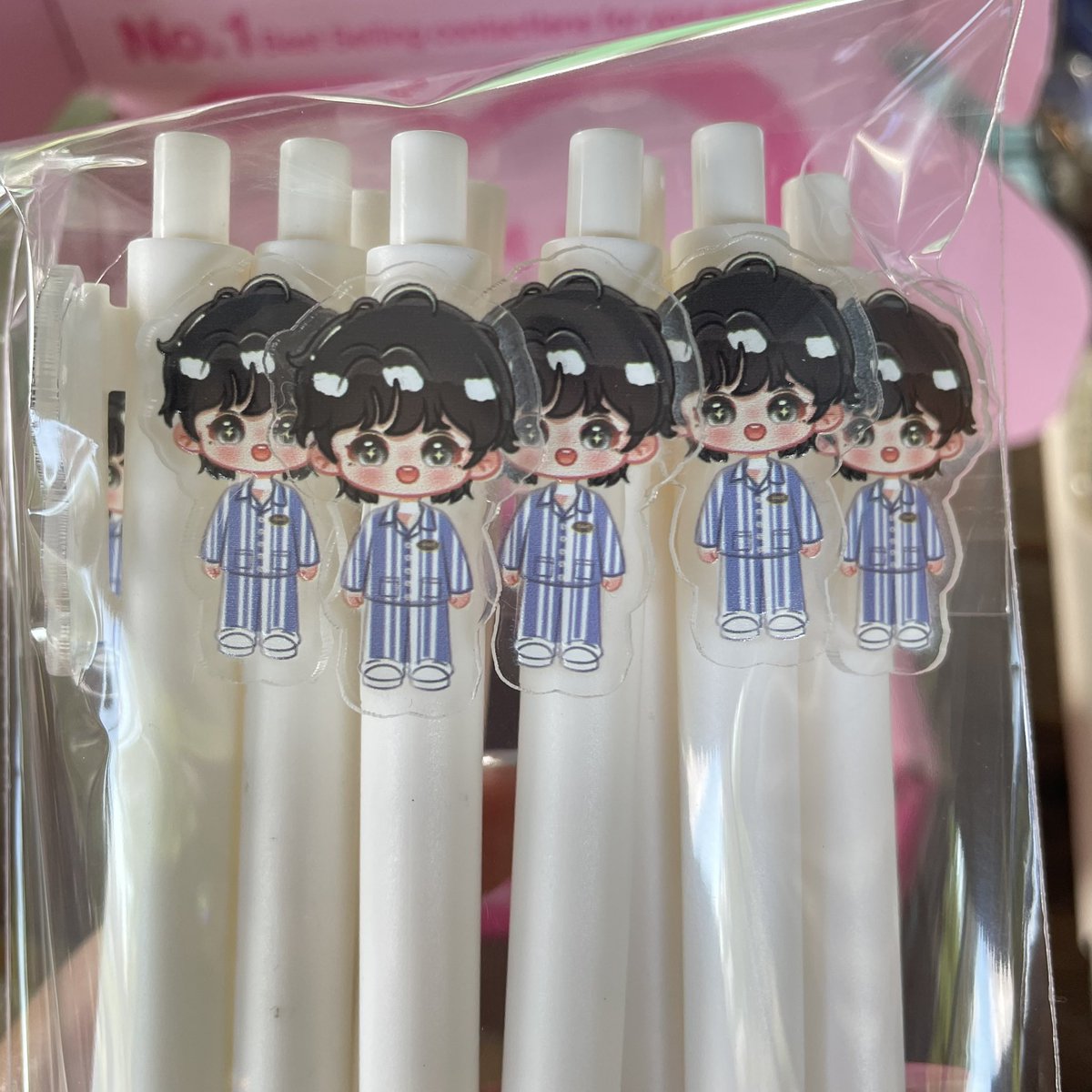 ได้รับปากกาของแจกแล้วนะคะ 🥺💖 ลุ้นๆว่าของจะทันมั้ยเพราะร้านไม่ค่อยอัพเดท แต่ว่าของมาทันค่ะๆ คิดว่าร้านน่าจะคำนวณเวลาไว้แล้ว แต่อยากให้รบกวนช่วยอัพเดทนิดนึงจะดีมากเลยค่า 🥹🙏🏻

#momixprintrv