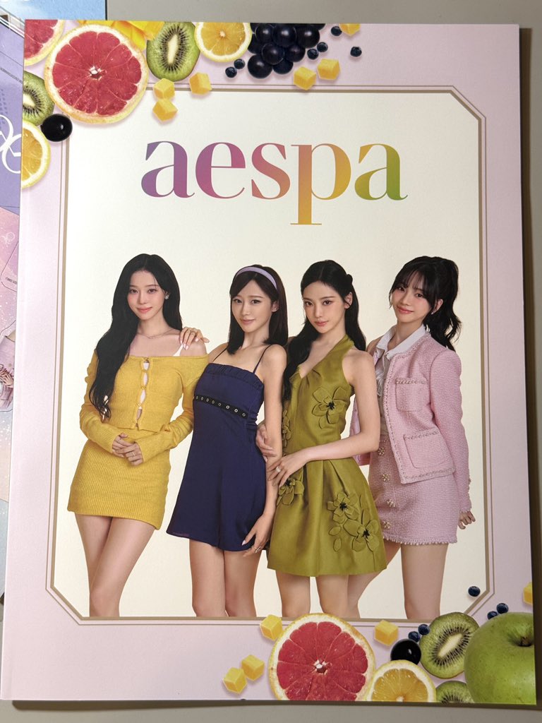 winteraphy's tweet image. I love that their concept is fruity 😻