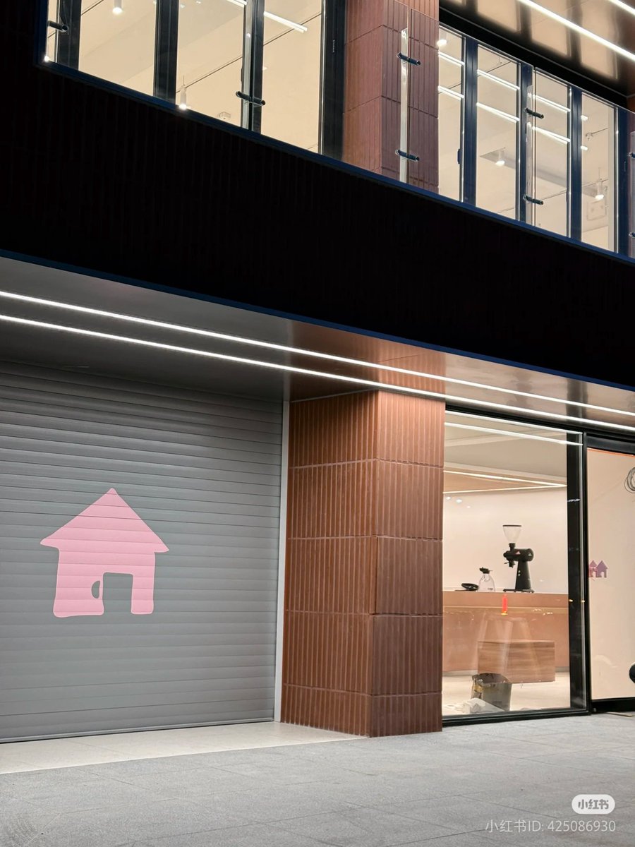 dieyanakhj's tweet image. COFFEE MACHINES ARE BROUGHT IN AND BEING INSTALLED!! 😭🥹

HARU IS REALLY COMING BACK REAL SOOOON (in ODE's building) 🥹🥹🥹🥹😭😭😭😭💕💕💕💕💕

©BabeZoe