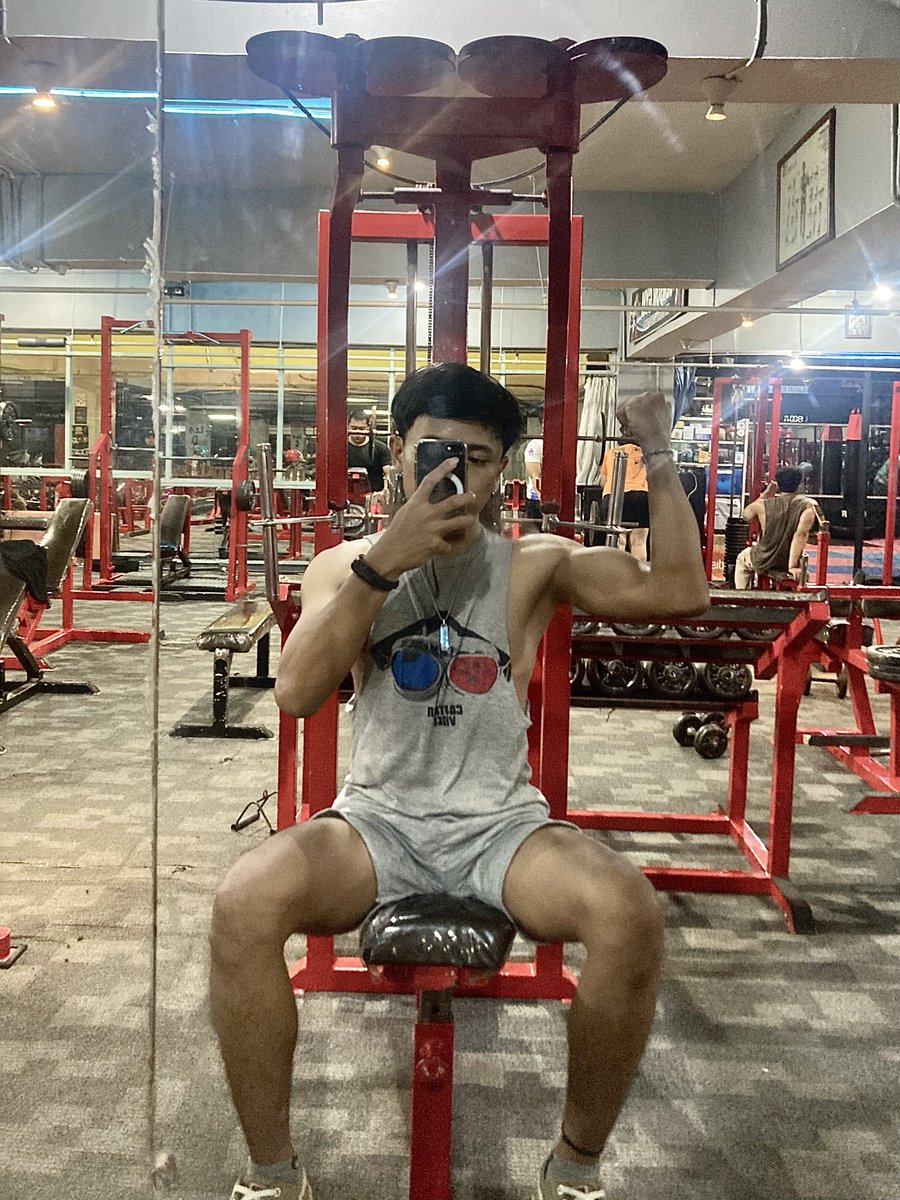 Suka yg kiri atau kanan??
