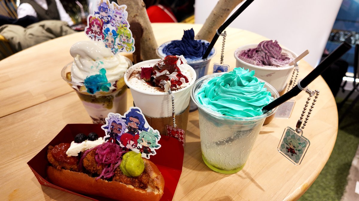 💜🩷🩵コラボカフェ開催中🩵❤️💛 ファイブ・プリンセス