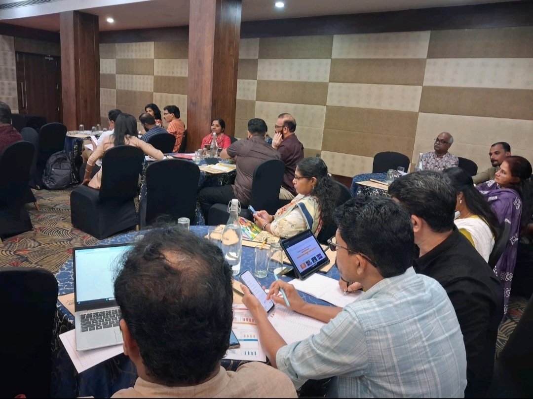 parakh_ncert's tweet photo. The momentum is shared - and deeply valued.

💬 How can evidence further strengthen assessment practices across states?

#PARAKHRashtriyaSarvekshan2024 #Kerala #PARAKH #CompetencyBasedLearning #EvidenceInAction https://t.co/vvBd4cHNYP