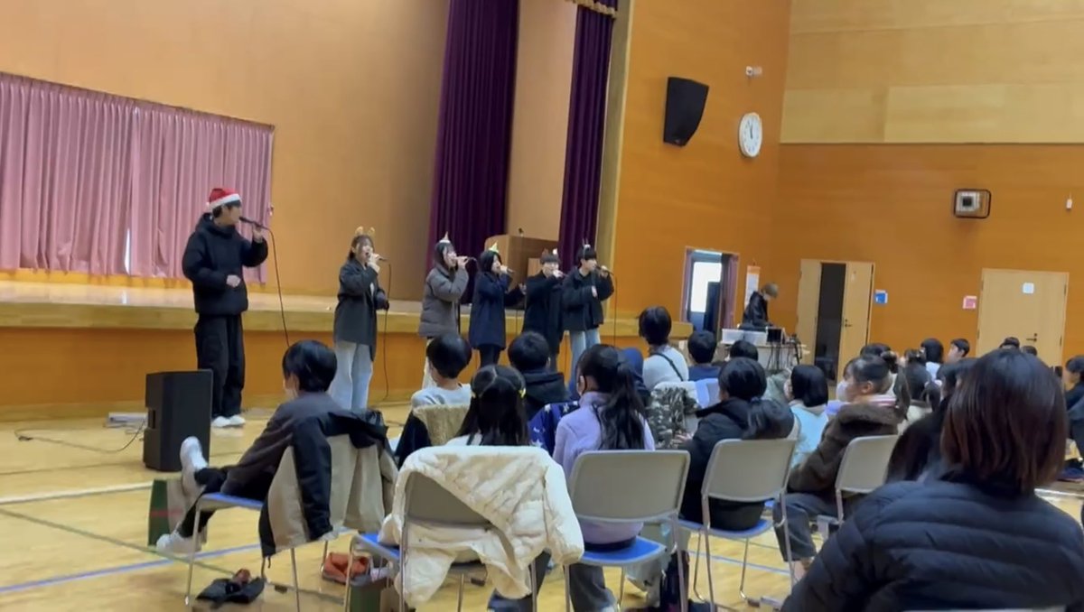 harekamo_RP's tweet photo. 🦆出演報告＆クリパ🦆

12月24日に学童イベントに出演しました！
みんなの手拍子が嬉しかったです☺️

夜にはクリパをしました🎄
そしてなんと、25日はなっぷの誕生日🎁
ぬー作のケーキでお祝いをしました！🎂

来年もはれかも!?をよろしくお願いします🎍🐴

文責:プロポーズが楽しかったサム https://t.co/mO7Tvvr2wD