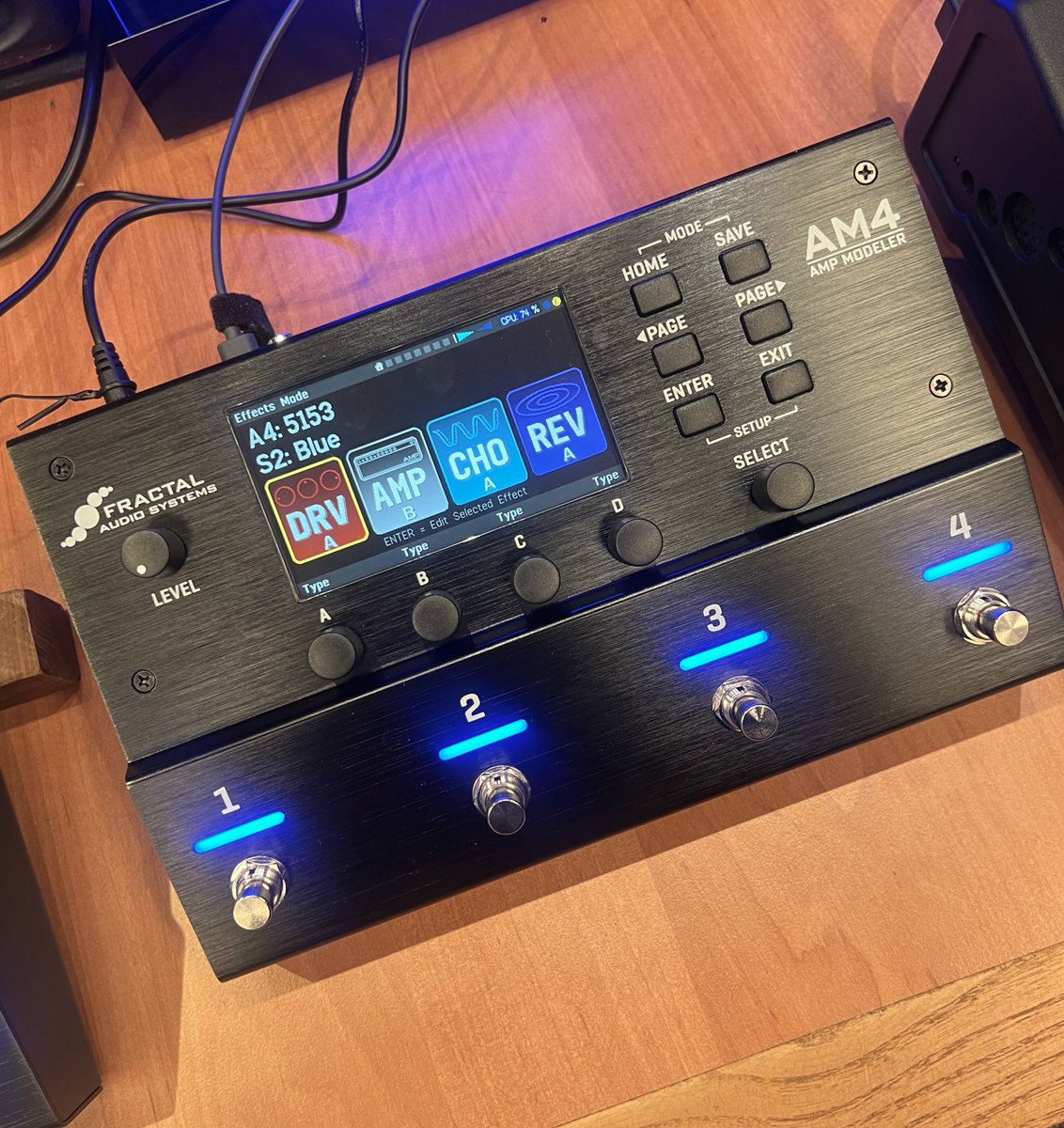 rockhouse_ikebe's tweet photo. AM4再入荷しました🎸⚡️🎶
台数が限られている為、お求めの際はお早めに…💨
#AM4 #fractalaudio #fractalaudiosistems #amp #アンプ #ギターアンプ #フラクタル #DTM #DTMer #ギター
https://t.co/Lo8YeqW1Ks https://t.co/wrwo10oxW9
