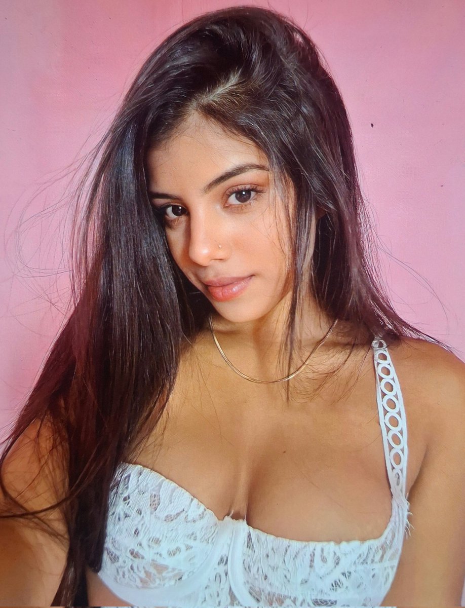 _AMMLDM_'s tweet photo. 110 🤶🏻
Valentina Lang 《🇨🇴》 https://t.co/LtXAmOSOWG