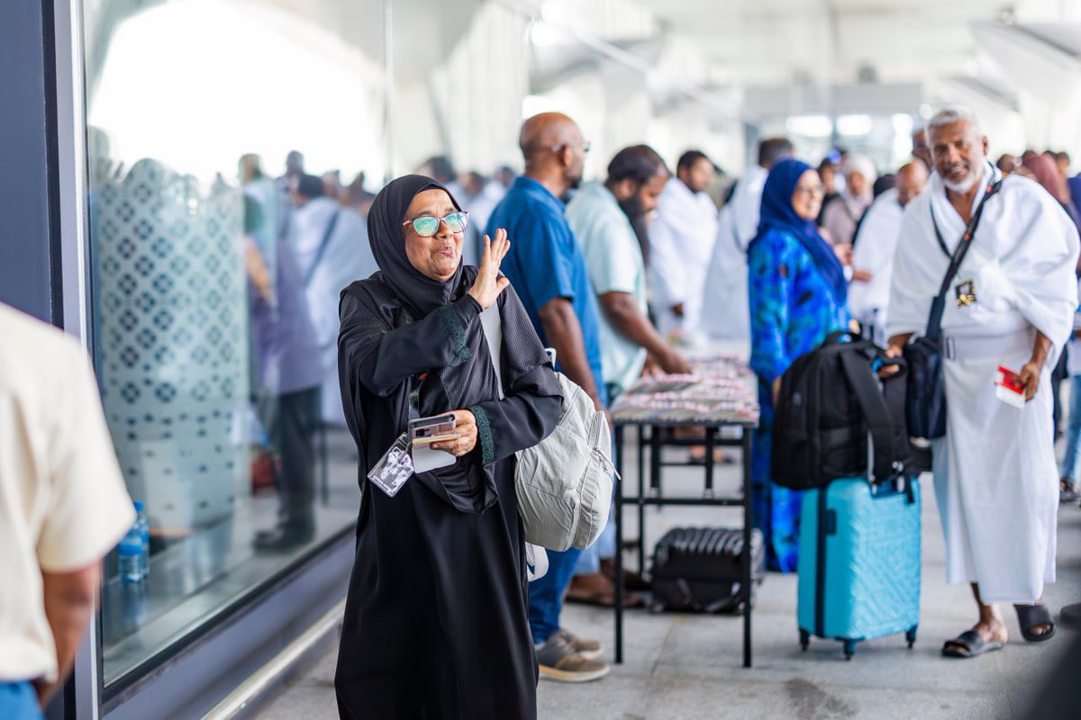 QiblaMv's tweet photo. ޤިބްލަ ޙައްޖު ޢުމްރާއިން ޑިސެމްބަރު ޢުމްރާއަށް ފުރާ ޢުމްރާވެރިން  ފުރުން. https://t.co/Vv3MPZb8vc
