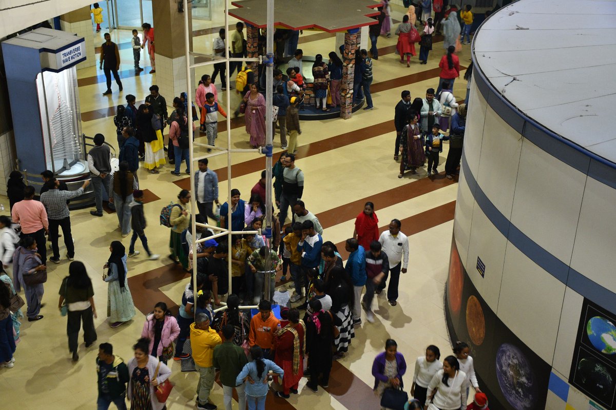 ncsmgoi's tweet image. On #ChristmasDay, @ScienceCityKol, a unit of @ncsmgoi, @MinOfCultureGoI was thronged by more than 22k visitors, as the festive spirit blended seamlessly with science,discovery &amp;amp; joyful learning.

Visit @ScienceCityKol &amp;amp; experience a place where curiosity comes alive for everyone.