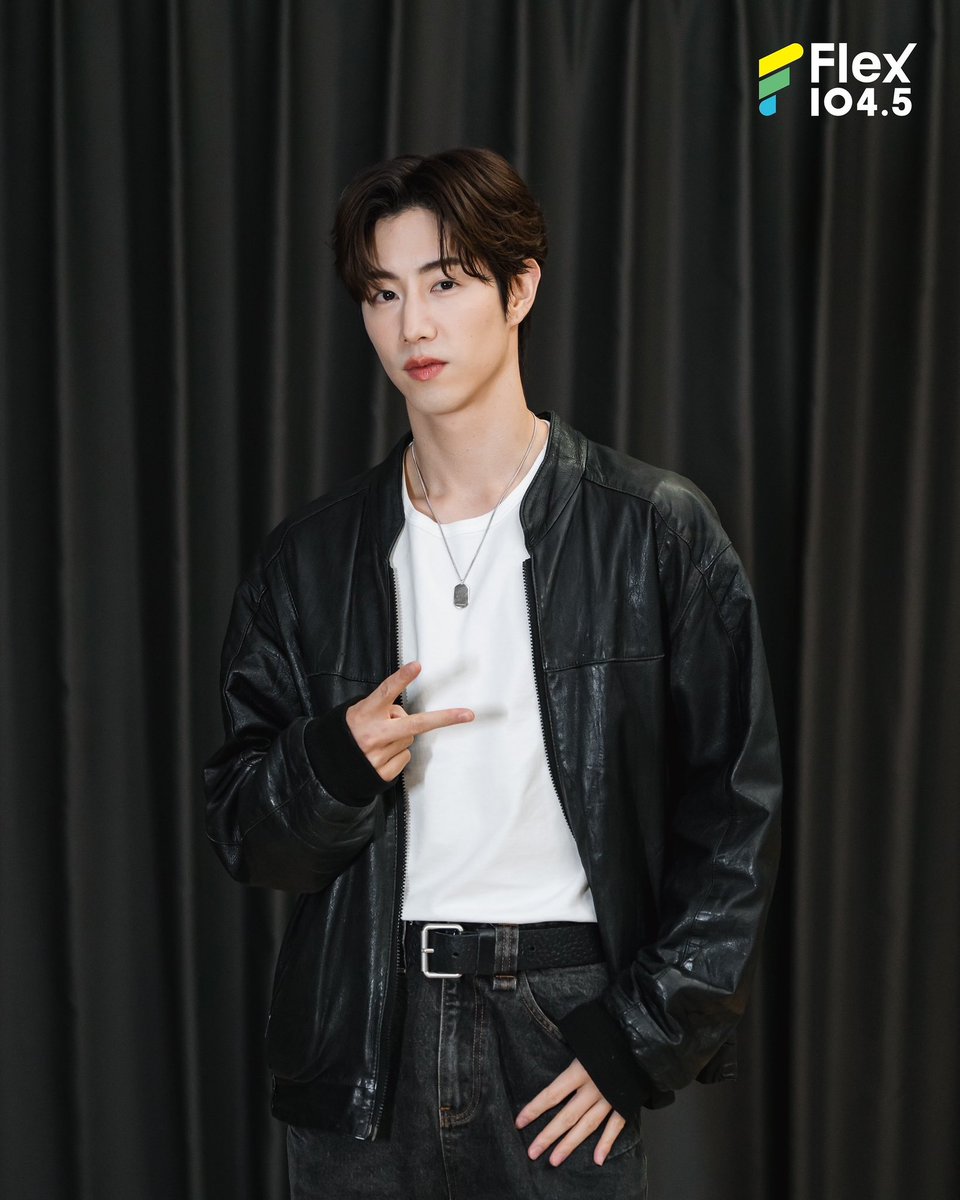 Flex_Connect's tweet image. เปิดกล่องของขวัญ แล้วเจอคนที่ใช่ที่สุดในหัวใจ 💚 เพราะ 𝐌𝐚𝐫𝐤 𝐓𝐮𝐚𝐧 กำลังจะมาทำให้ชาว Flex 104.5 ยิ้มไม่หุบพร้อมเสน่ห์แบบจัดเต็มเฉพาะที่นี่ มาเจอกันเลยในรายการ Flex Talk และ #Flex1045xMarkTuan 💫

🔴กดดู LIVE เลยทาง Youtube FlexConnect
youtube.com/live/ec42FYPjA…

@marktuan 
.…