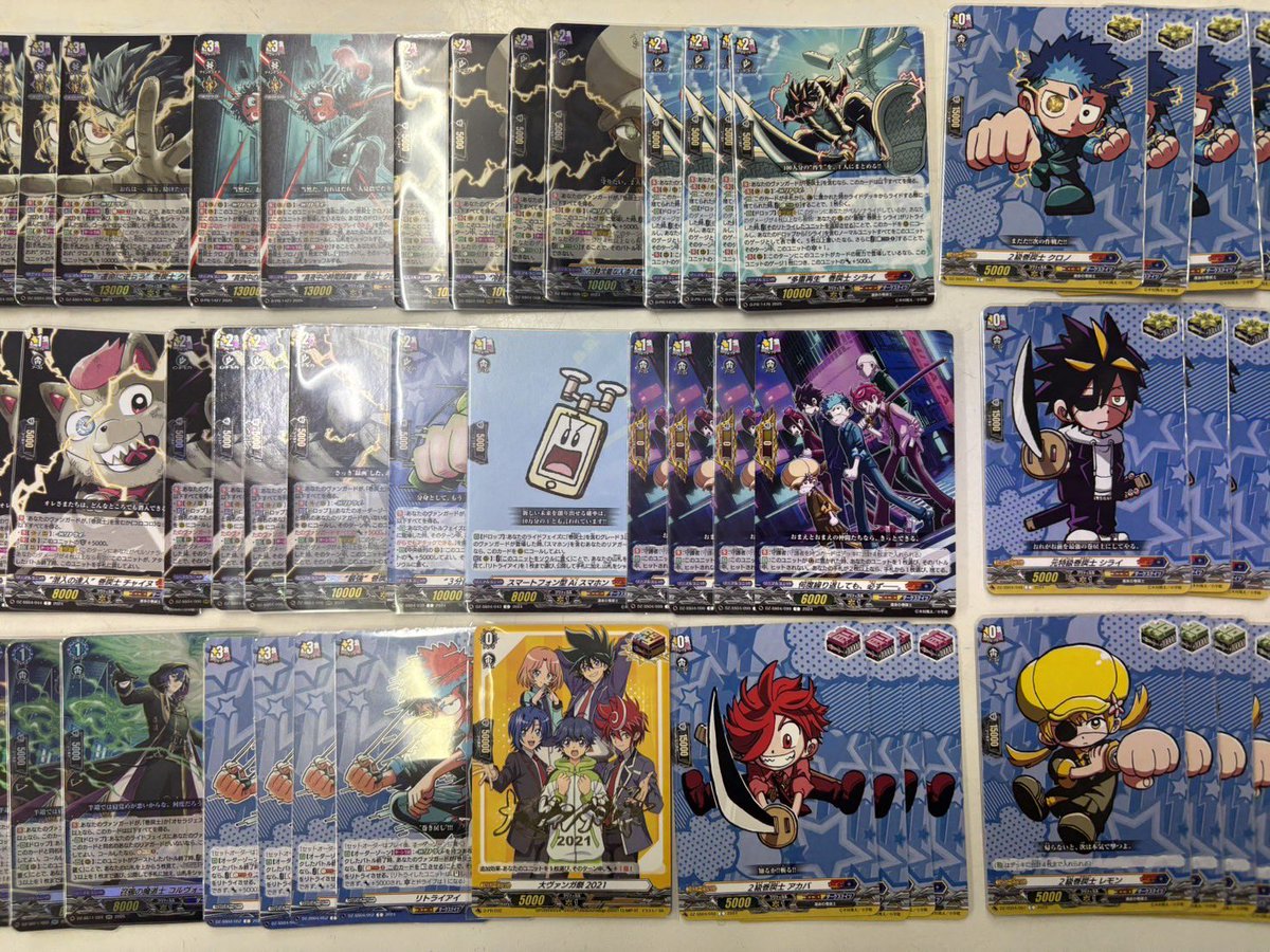 ヴァンガード 巻戻士のデッキ入りました 35,000円