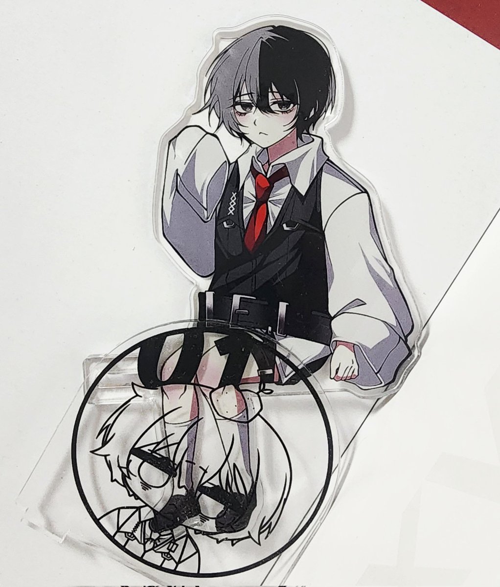 다들 이번 12코는 잘 보내셨을까요?
이번 행사에 나온 코롯토와 스탠드들은
모두 길빛(<a href="/Gil_b11/">굿즈제작 길빛</a>)에서 제작해주셨는데요.
여전히 친절한 응대와 빠른 제작속도, 높은 퀄리티의 제품을 만들어주셔서 늘 감사하고 있습니다.
혹시 내가 행사를 나갈 일이 있다하시는 분들에게 이 업체를 추천드립니다!