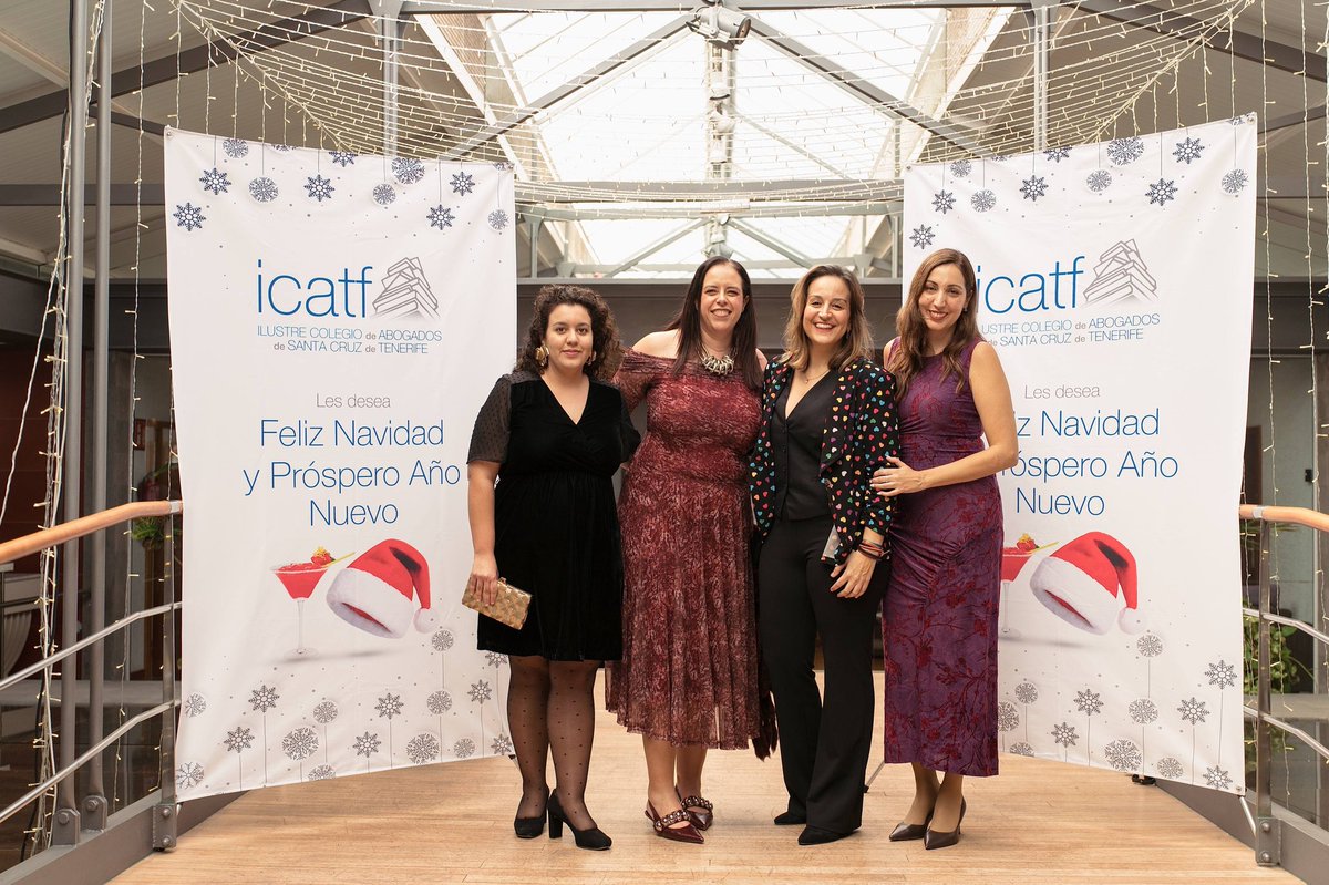 impulsacambio's tweet image. #CóctelNavideño #AbogacíaUnida #CasinoSantaCruz #SantaCruzDeTenerife #NavidadJurídica #AbogadasYAbogados #ColegioDeAbogados #MilaPacheco #TrabajoEnEquipo #NuevosRetos #FelizAñoNuevo